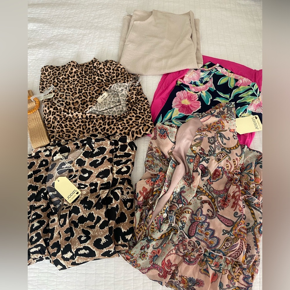 Boutique Bundle!  Women’s size L.  All items NWT!  Jodifil, Entro and Heimish!